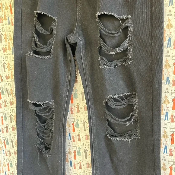 NWT Wide-legged ripped jeans 🖤 - Picture 8 of 10